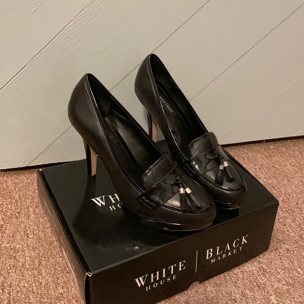 WHBM ‘Nadeen’ tassle pumps